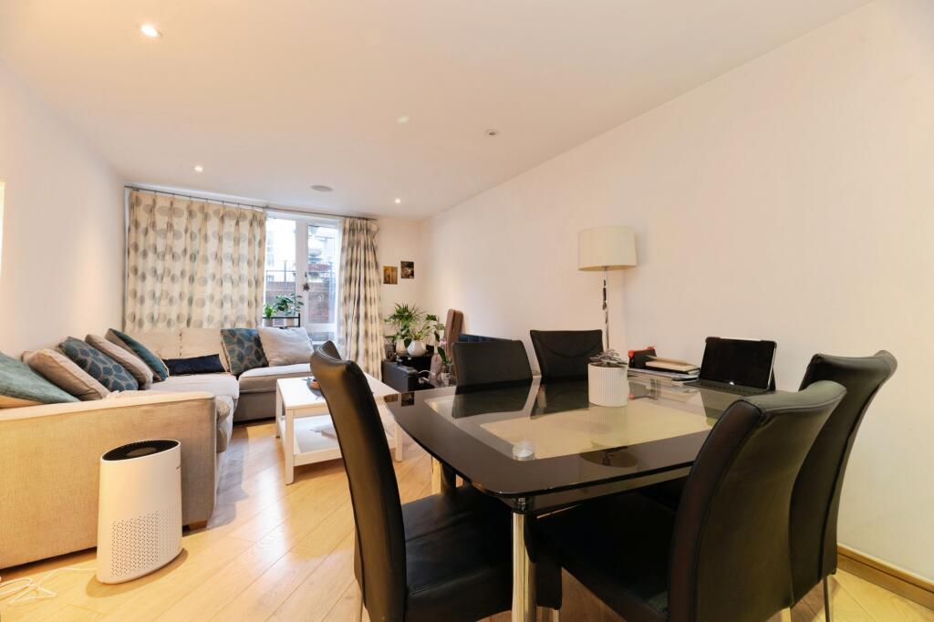 Main image of property: The Bars, Guildford, GU1