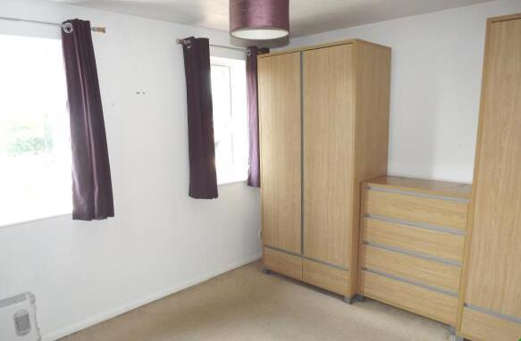 Apartment in Watford - More