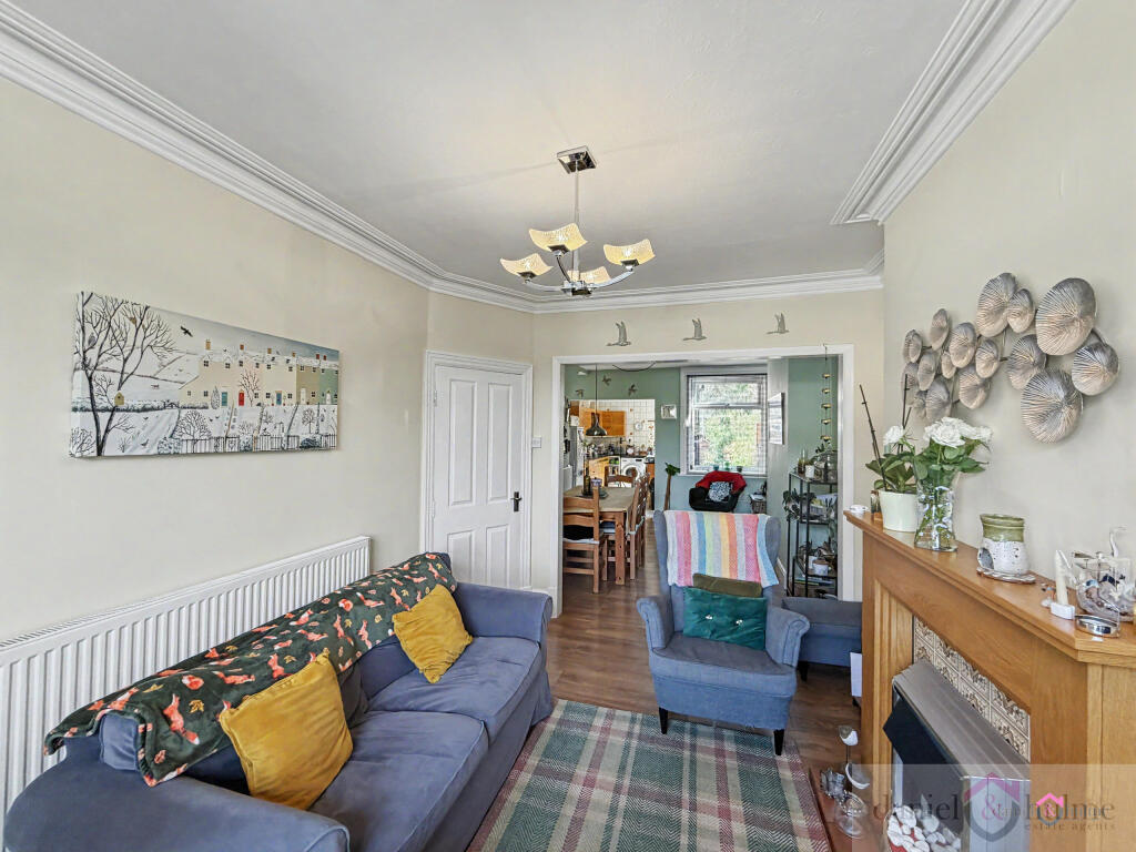 House in Stoke-on-Trent - View 3