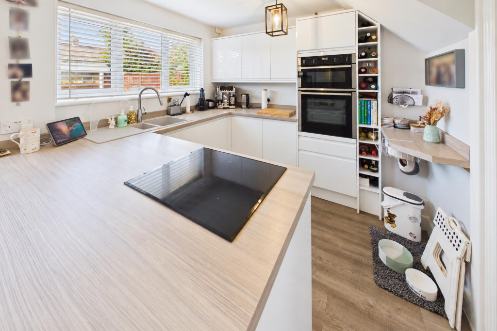 House in Southampton, Aldermoor - More