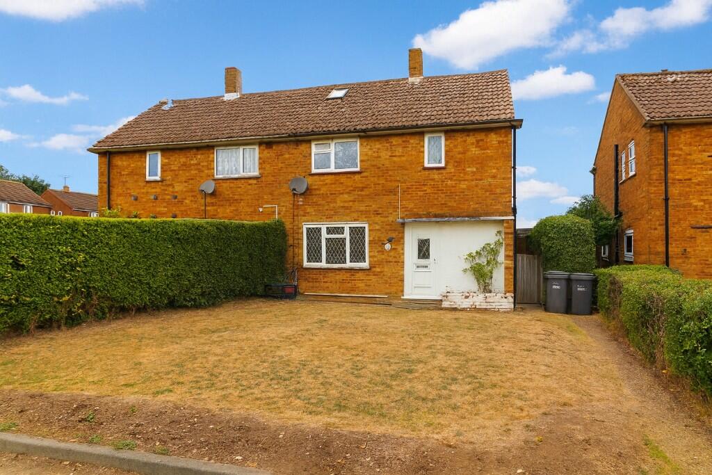 Main image of property: Mangrove Road, Luton, Bedfordshire, LU2 9BP