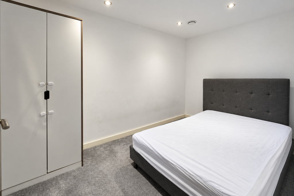 Apartment in Manchester - View 4