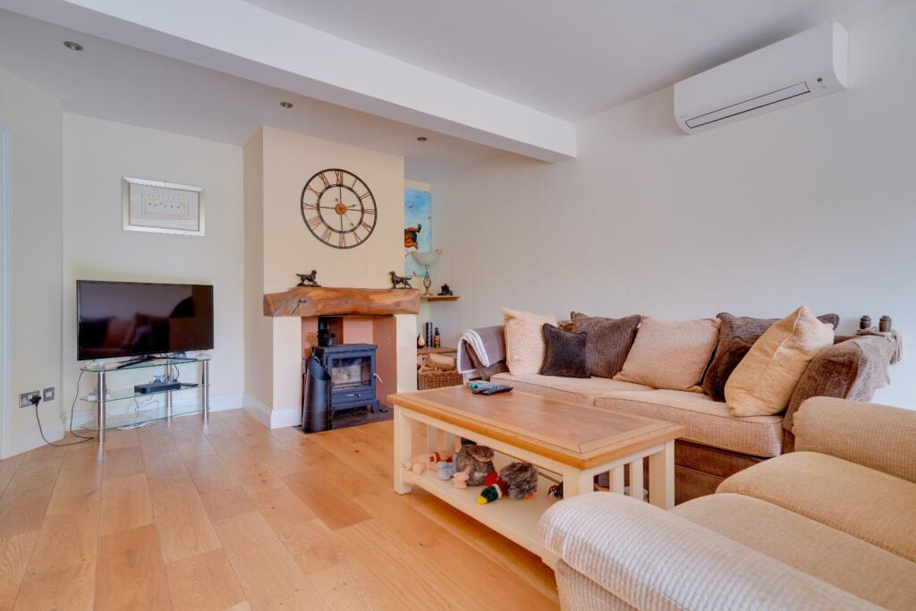 House in Royston, Bassingbourn-cum-Kneesworth - View 2