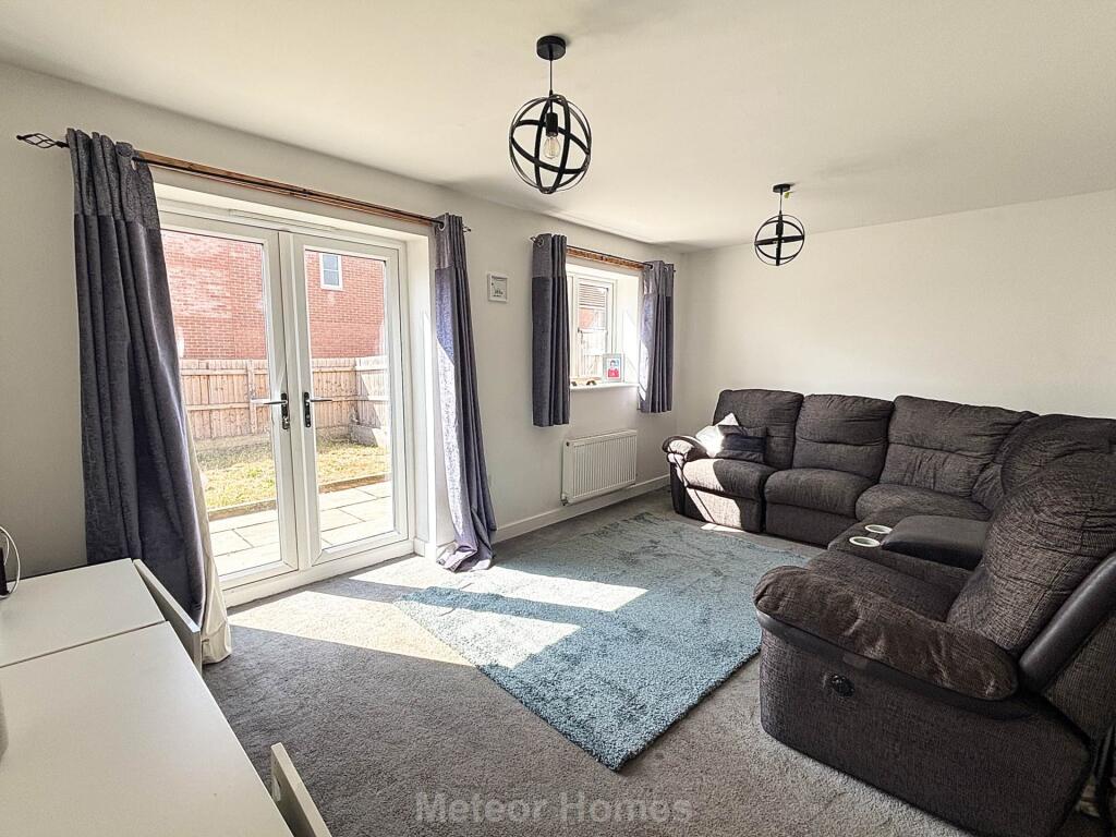 House in Grimsby, Scartho Top - View 5