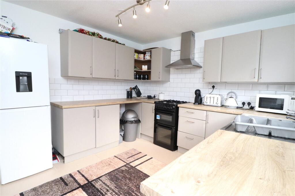 Trelawney Close, Torpoint, Cornwall, PL11 photo 4