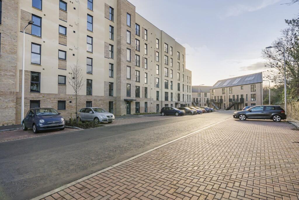 Main image of property: Kilpatrick Grove, Edinburgh, EH6