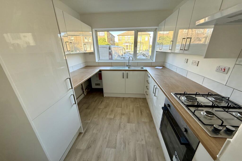 Main image of property: Sidcup Hill, DA14