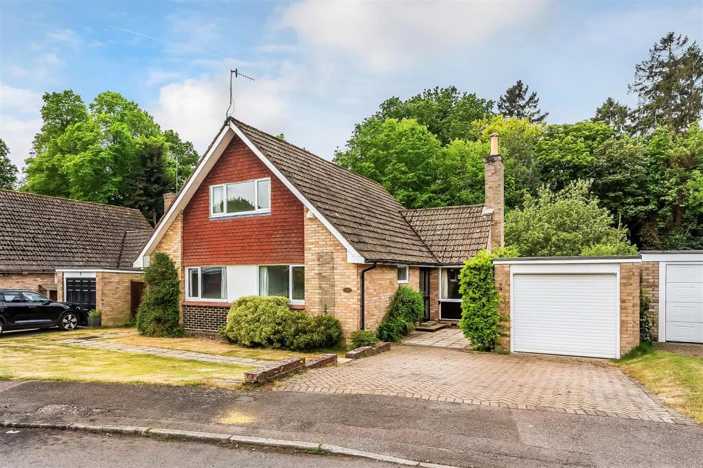 Main image of property: The Priory, Godstone