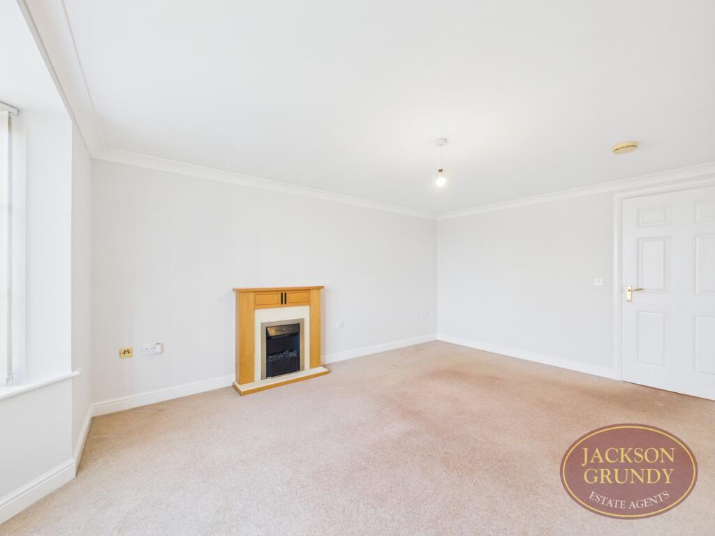Farnborough Drive, Daventry, NN11 8AL - View 3