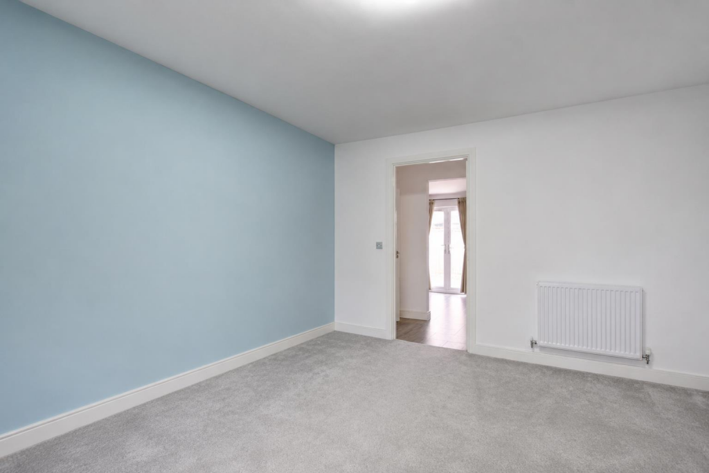 Hallam Drive, Radcliffe-On-Trent, Nottingham photo 4