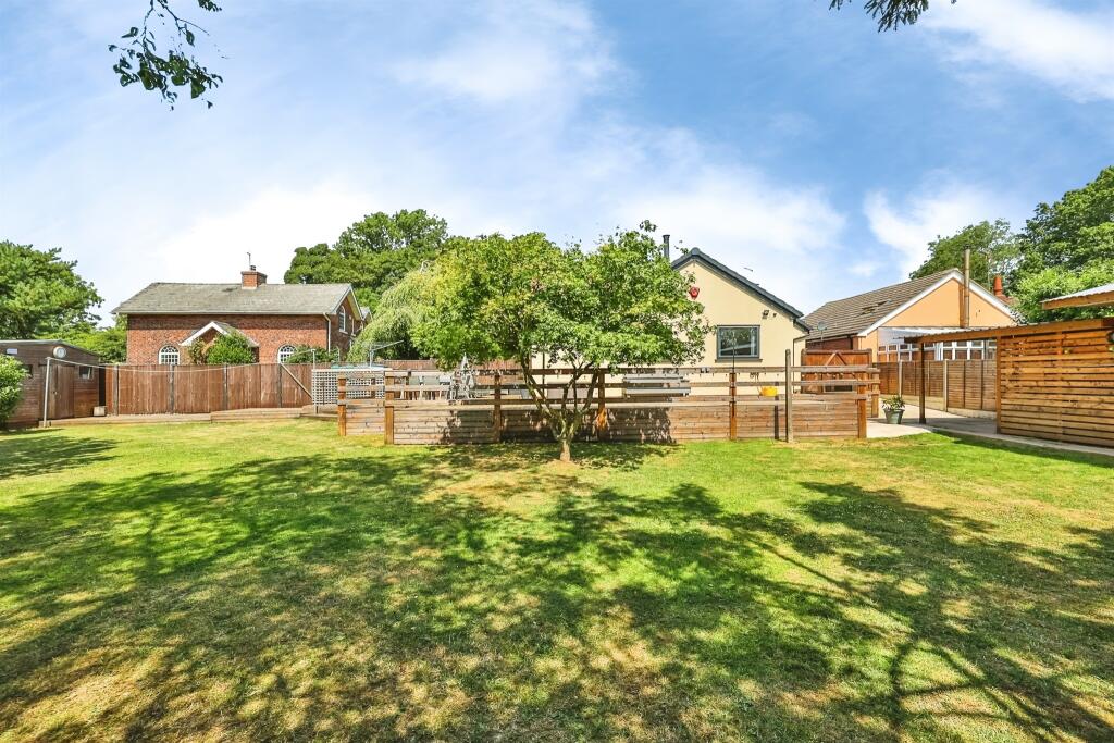House in Ashfield, Kirkby-in-Ashfield, Sutton-in-Ashfield - View 2
