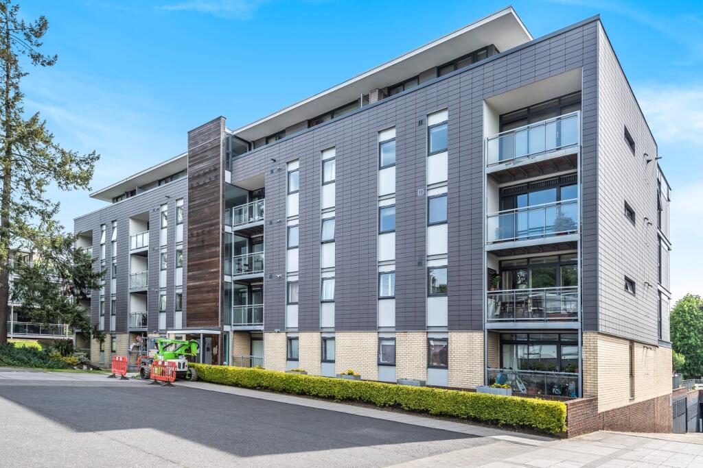 Main image of property: Newsom Place, St Albans, AL1