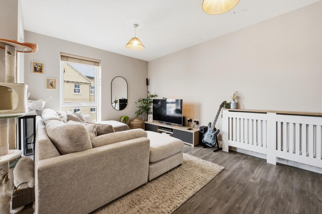 Mortimer Square, Weldon, Ebbsfleet Valley, - View 5