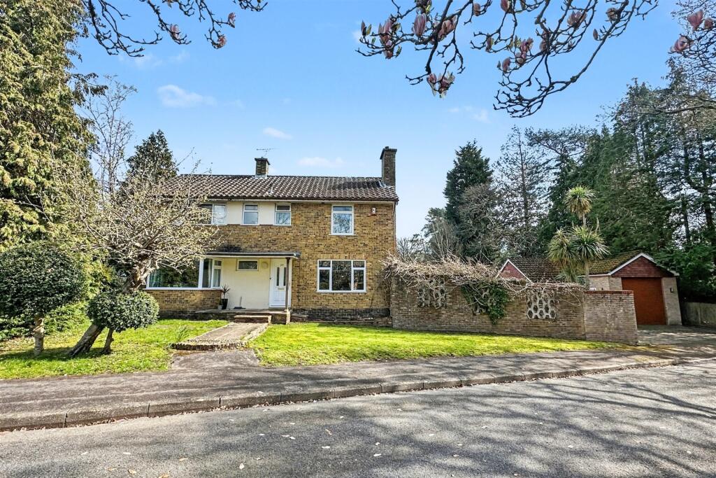 Main image of property: Hiltingbury