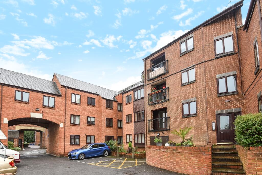 Main image of property: Britannia Road, Banbury, OX16