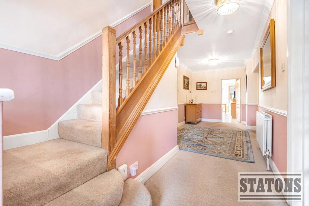 House in Radlett, Aldenham - View 4