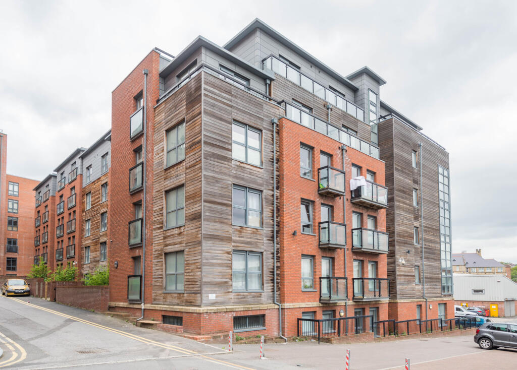 Main image of property: 185 Upper Allen Street, City Centre, Sheffield, S3