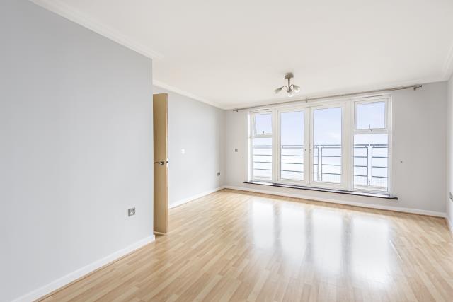 Apartment in Guildford - More