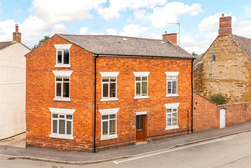 4-bed detached on Church Street, Weedon, Northamptonshire, NN7, £525,000