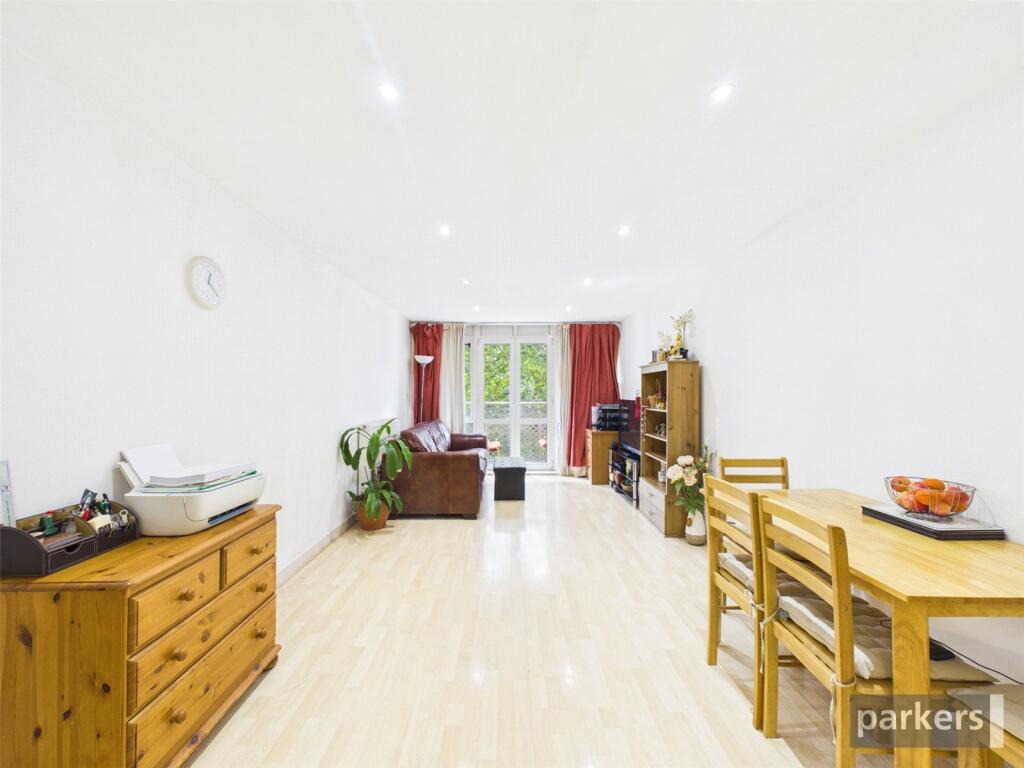 Apartment in Reading, Newtown - More