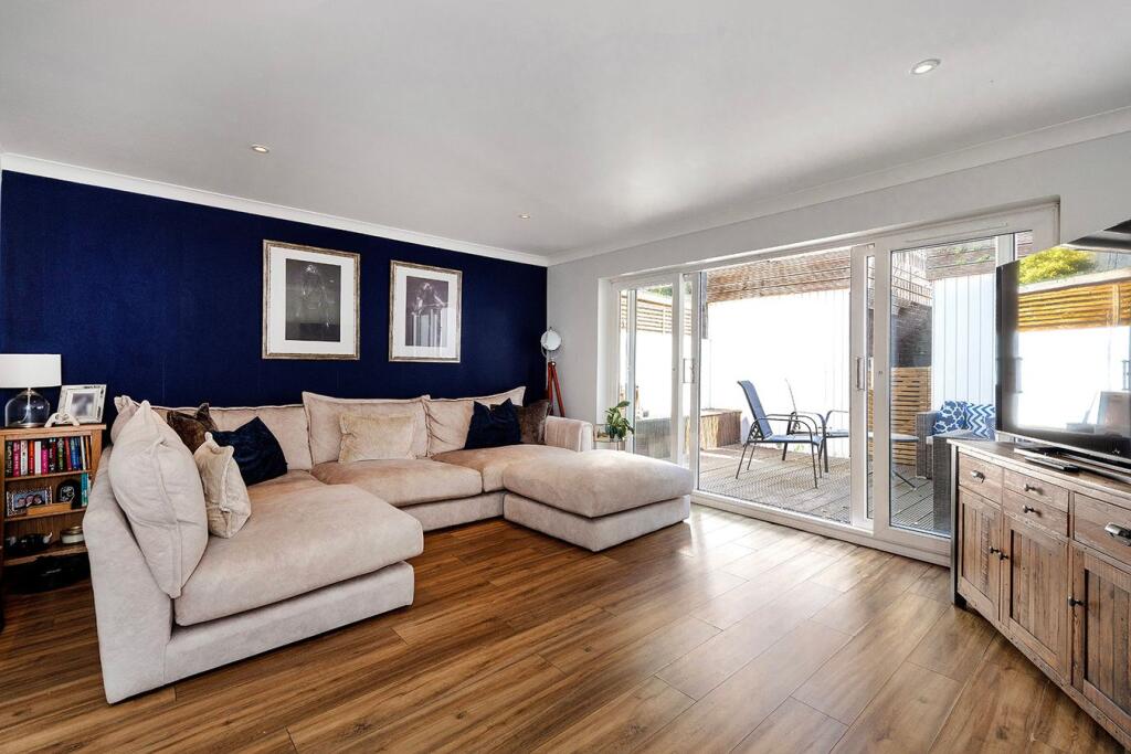 House in Dartford - View 4