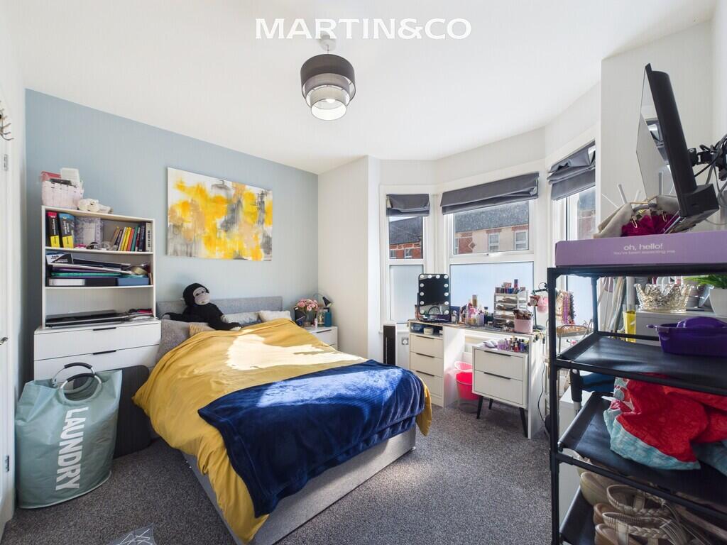 House in Reading, Dee Park - View 2