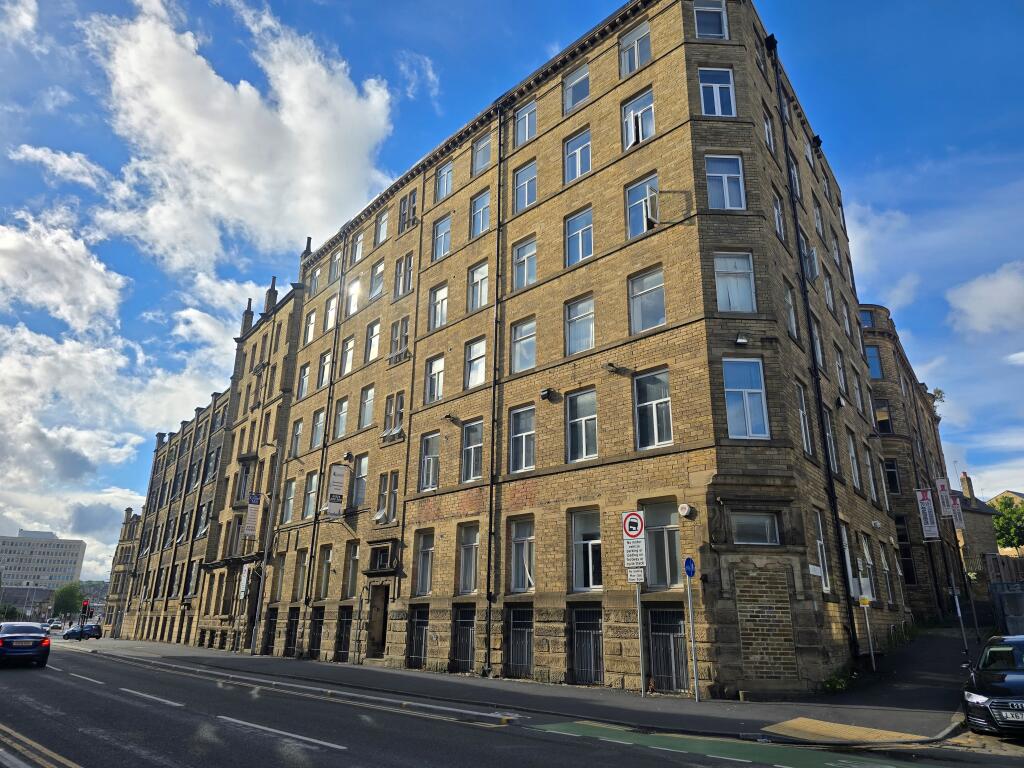 Main image of property: Flats 8. 26 and 32 Airedale House, Sunbridge Road, West Yorkshire, BD1 2PF