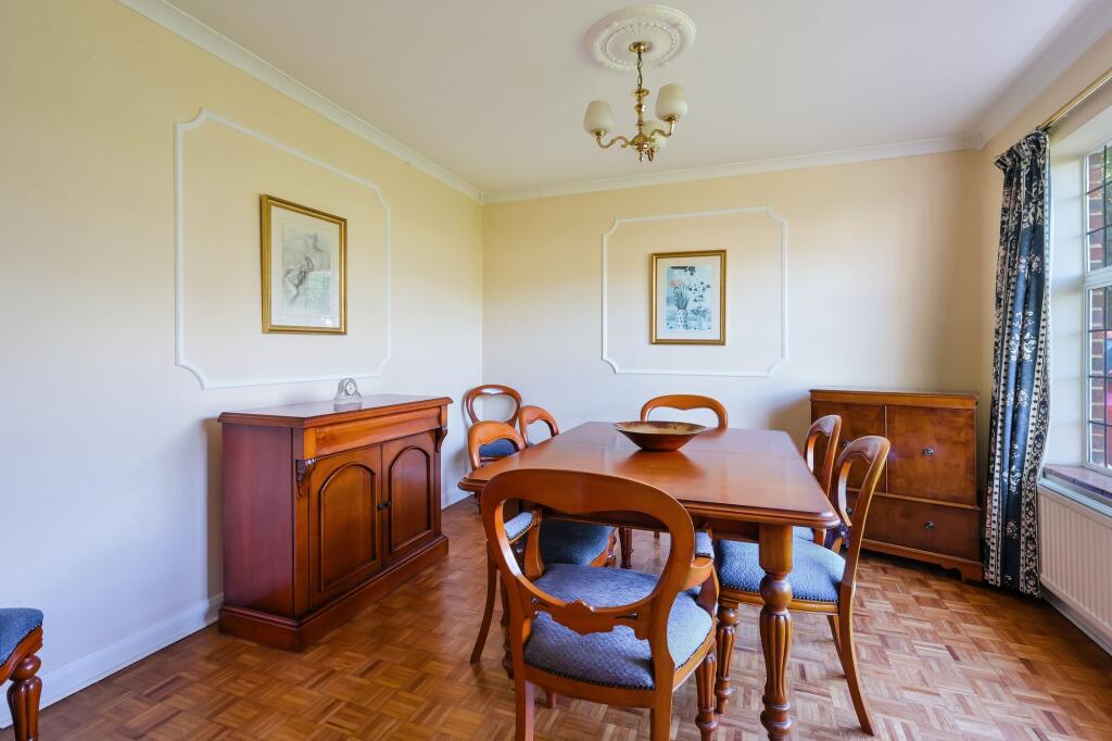 House in Kingston upon Thames - View 4