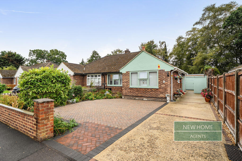 Warwick Road ,Ash Vale, Aldershot, GU12 5PL photo 2