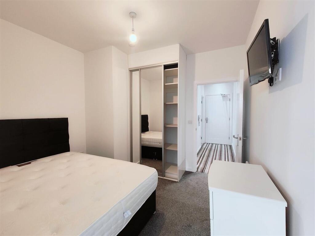 Additional image 7 of Canal Road, Bradford