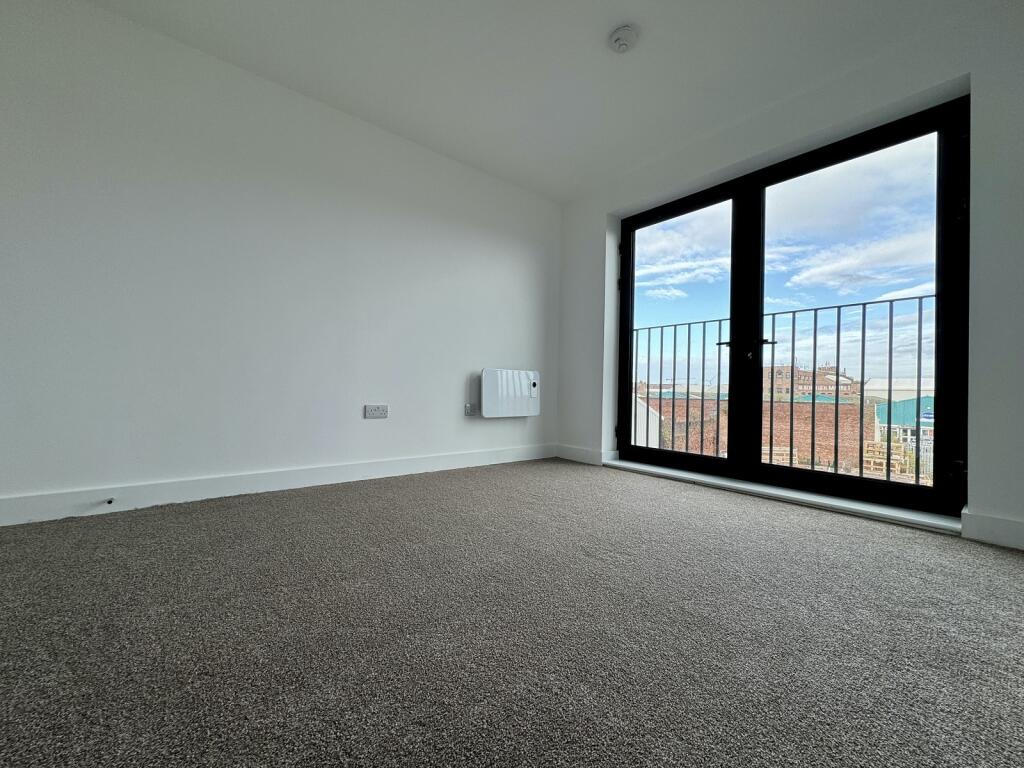 Apartment in Liverpool - View 4