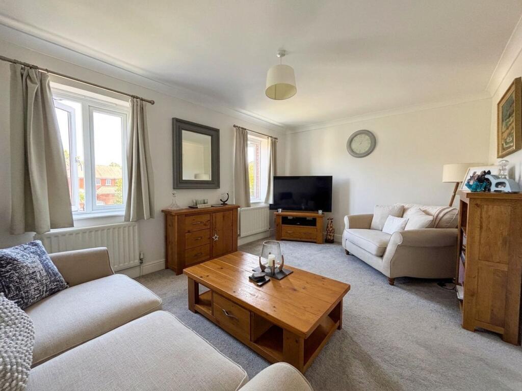 Reeder Close, Fordingbridge, SP6 photo 4