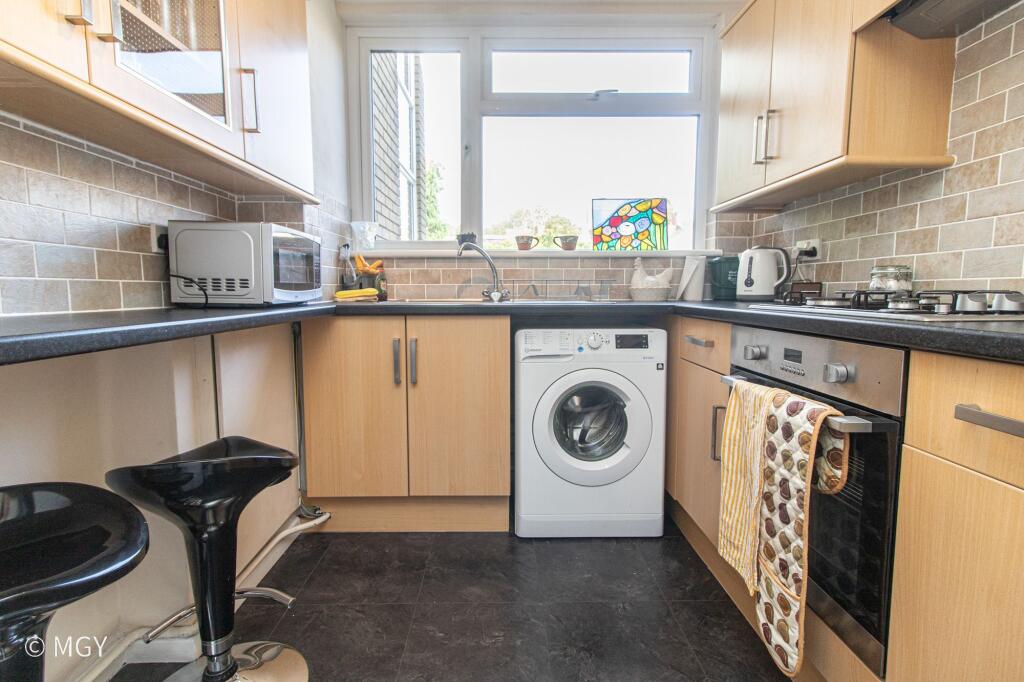 Apartment in Barry, Vale of Glamorgan - View 3
