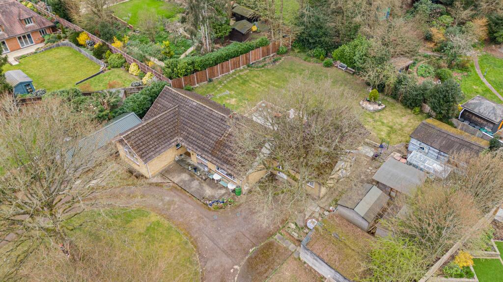 Additional image 28 of Roundabout Lane, Welwyn, Welwyn, AL6