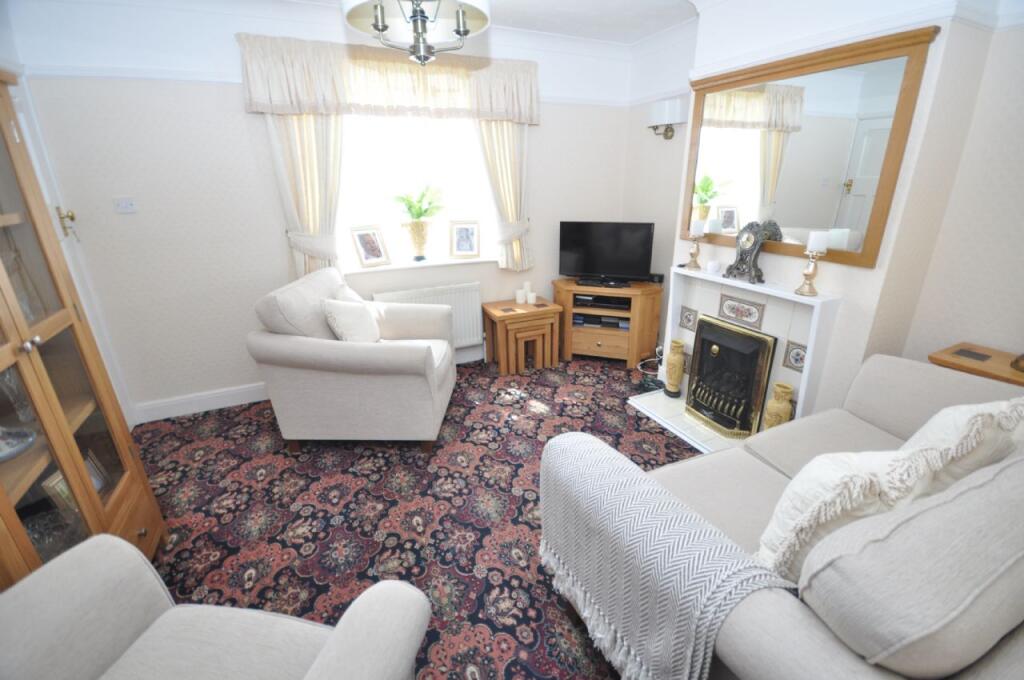 St. Botolphs Terrace, Walton-on-the-naze photo 2