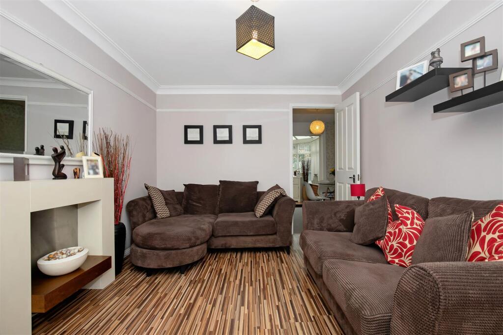 Lavender Way, Bradley Stoke, Bristol photo 3