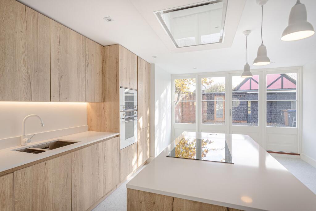 Windhill, Bishop's Stortford, CM23 photo 3