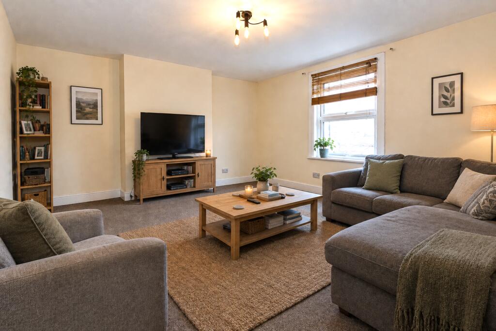Main image of property: High Street, CM14