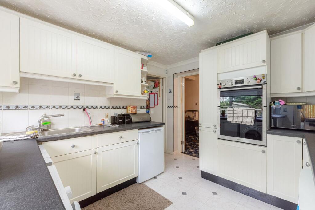 House in London - View 5