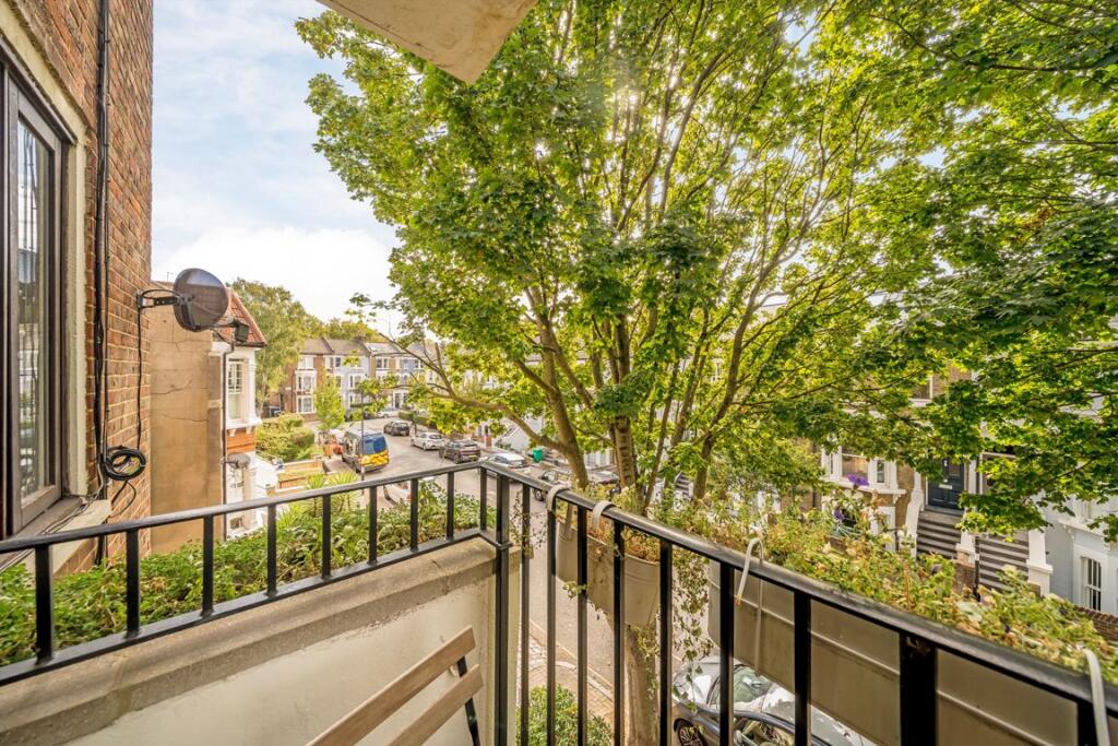 Apartment in London - View 4