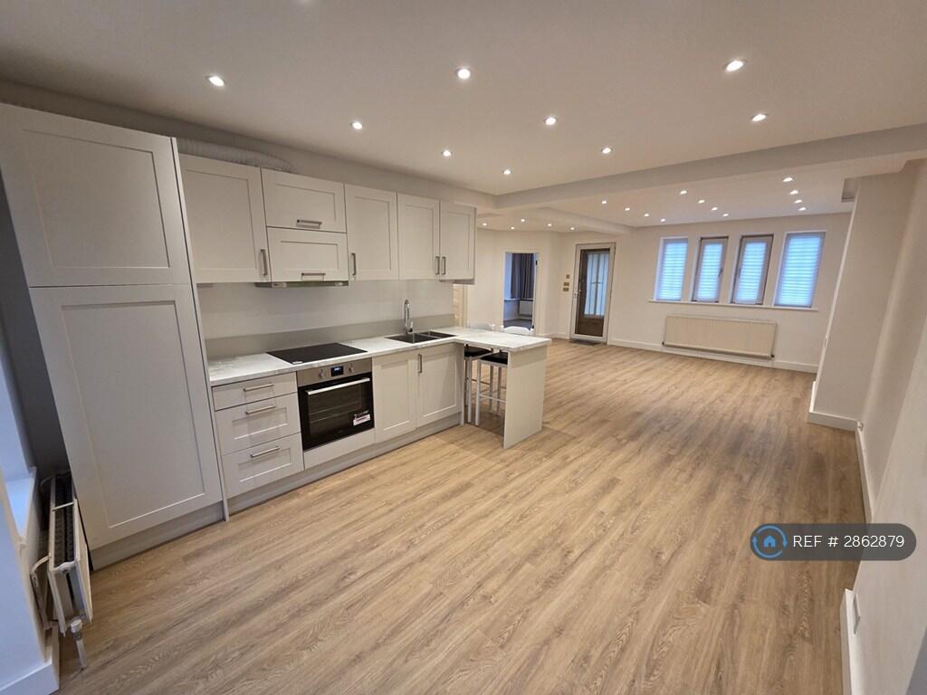 Main image of property: Lyttelton Road, London, N2