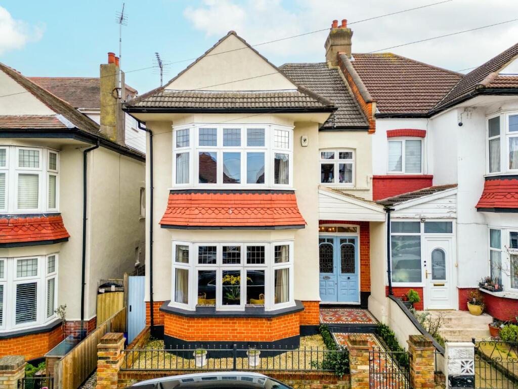 Main image of property: Dawlish Drive, Leigh-On-Sea