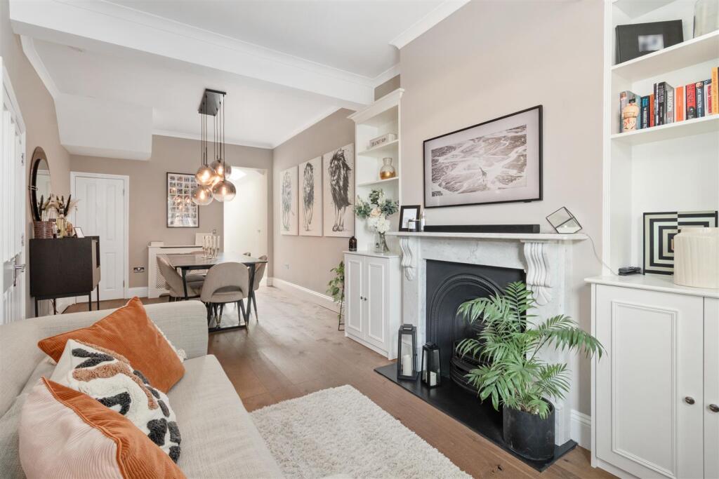 House in London - View 5