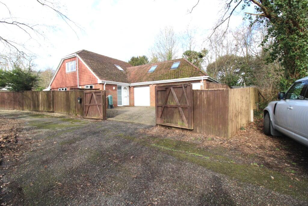Southampton Road, SO45 photo 3