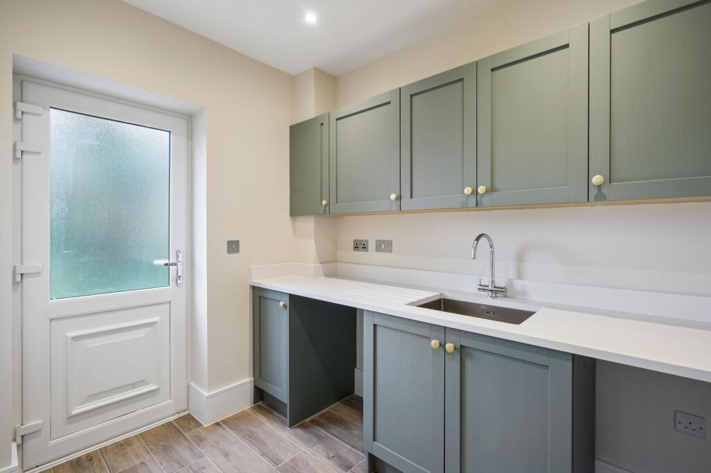House in Dacorum, Tring - View 5