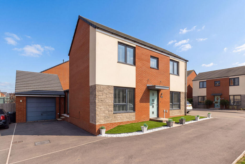 4-bed detached on Woodside Avenue, Hutton - IMMACULATE, EXTENDED HOME, £460,000