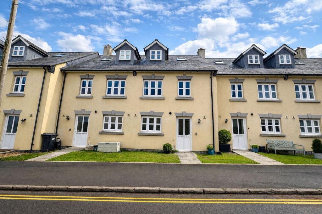3-bed terraced on Honddu Court, Brecon, LD3, £239,000