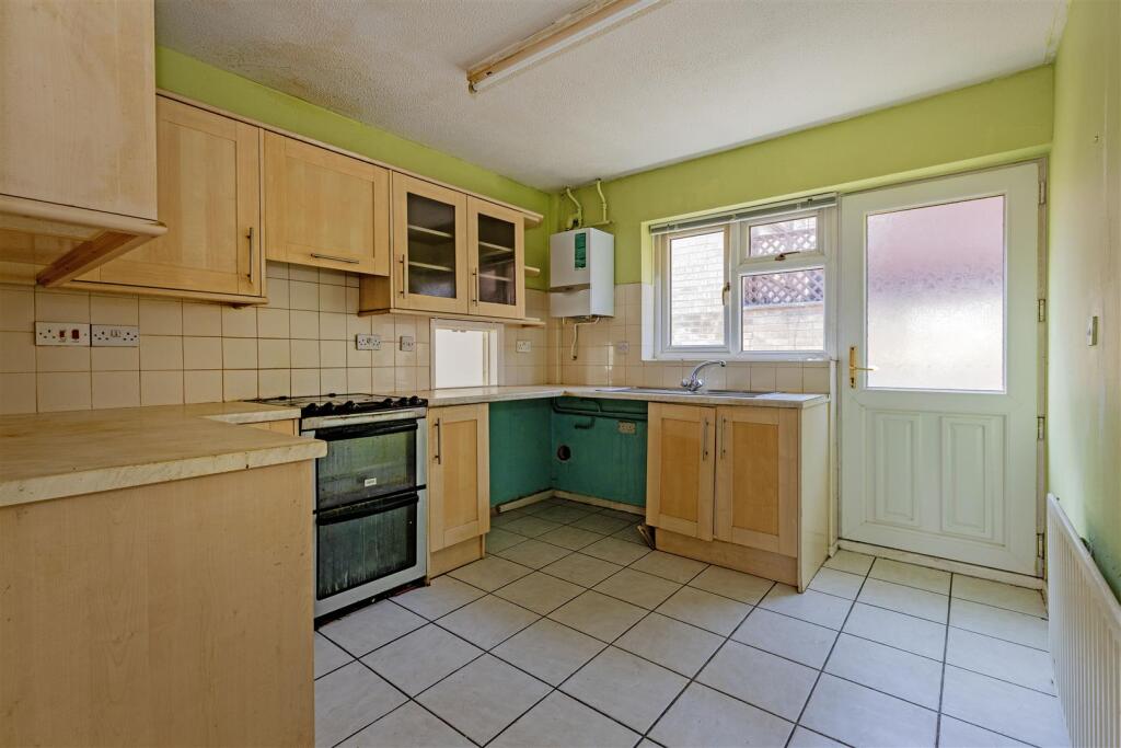 House in North East Derbyshire, Wingerworth - View 2