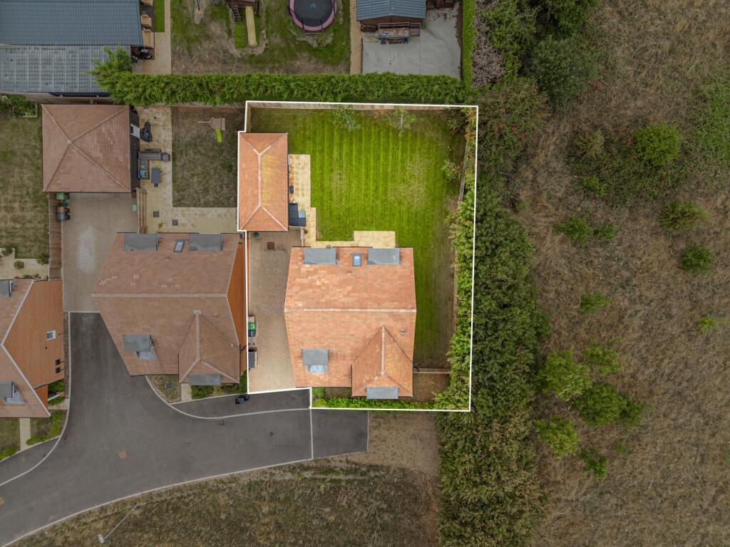 Additional image 24 of Lawrence Close, Smallford, St. Albans, Hertfordshire, AL4