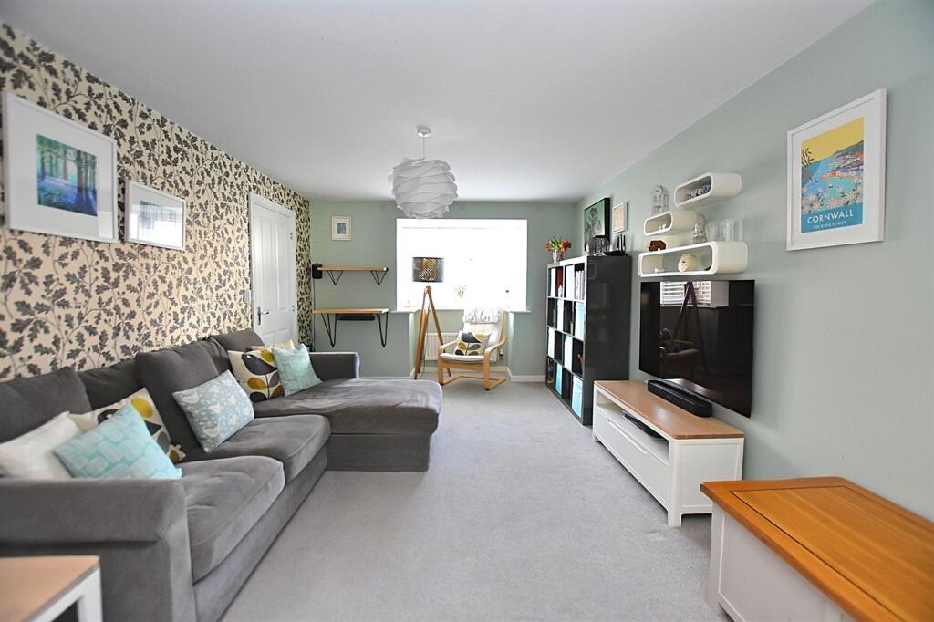 Dee Avenue, Holmes Chapel, CW4 photo 2